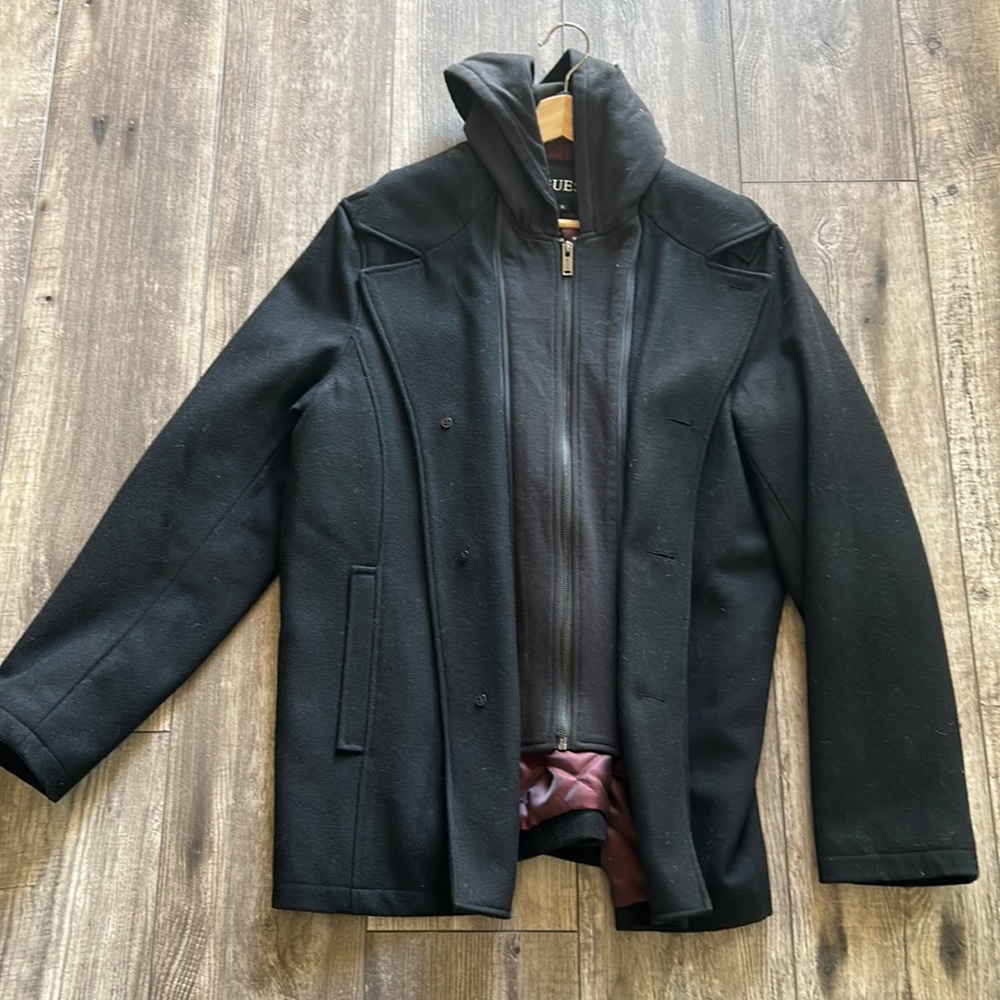 Guess. Men’s pea coat.